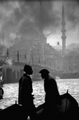 Corne d’Or, vieux Pont de Galata et nouvelle Mosquée, Istanbul, Turquie, 1957