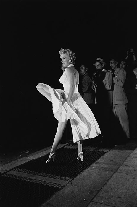 Marylin Monroe, rejouant la scène de "Sept ans de réflexion", New York, Etats-Unis, 1956