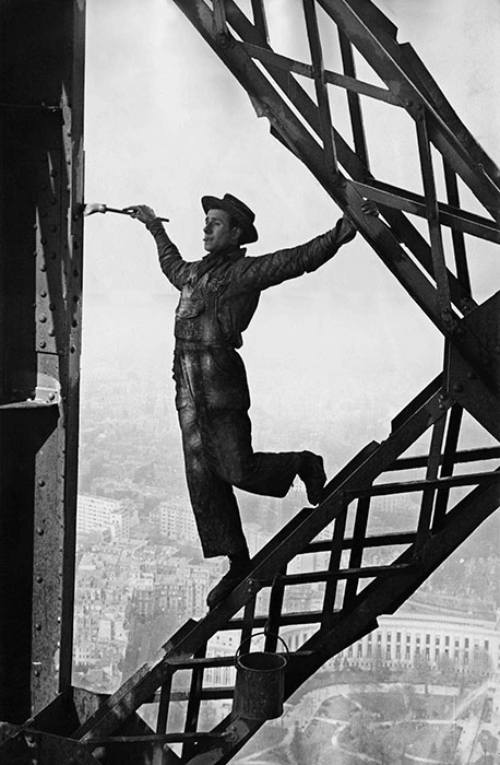 Le peintre de la tour Eiffel, Paris, France, 1953.