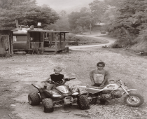 Hardshell Caney Creek, 2007. De la série From the Heads of the Hollers.