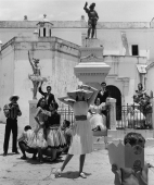 Wilhelmina, San Juan, Puerto Rico, 1959 (Vogue), Moderne